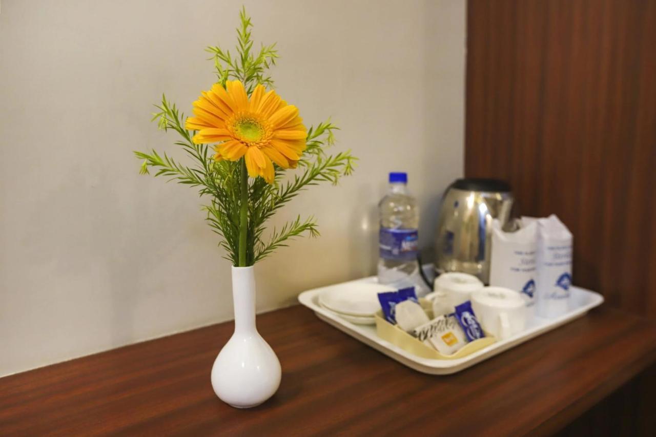 แคปิตัล โอ 4155 โฮเต็ล เดอะ สุเทศ Hotel Raipur  ภายนอก รูปภาพ
